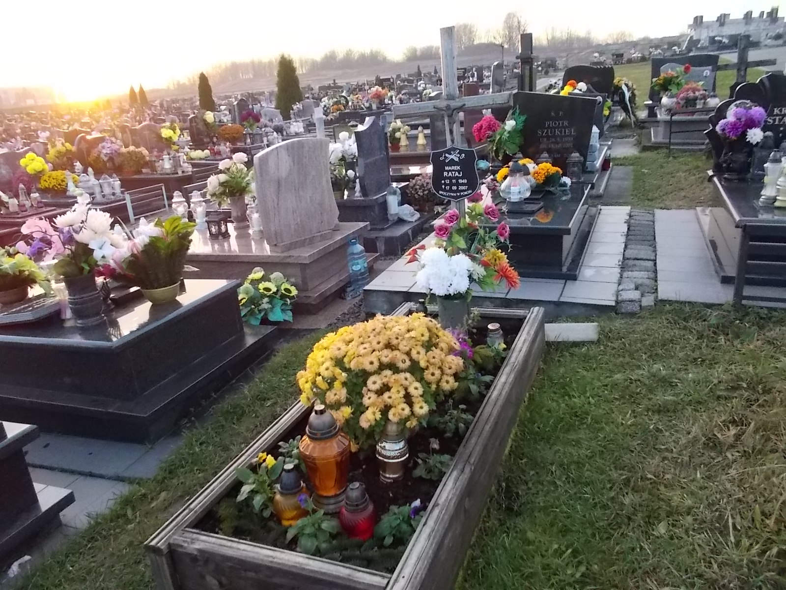 Grób Marek Rataj