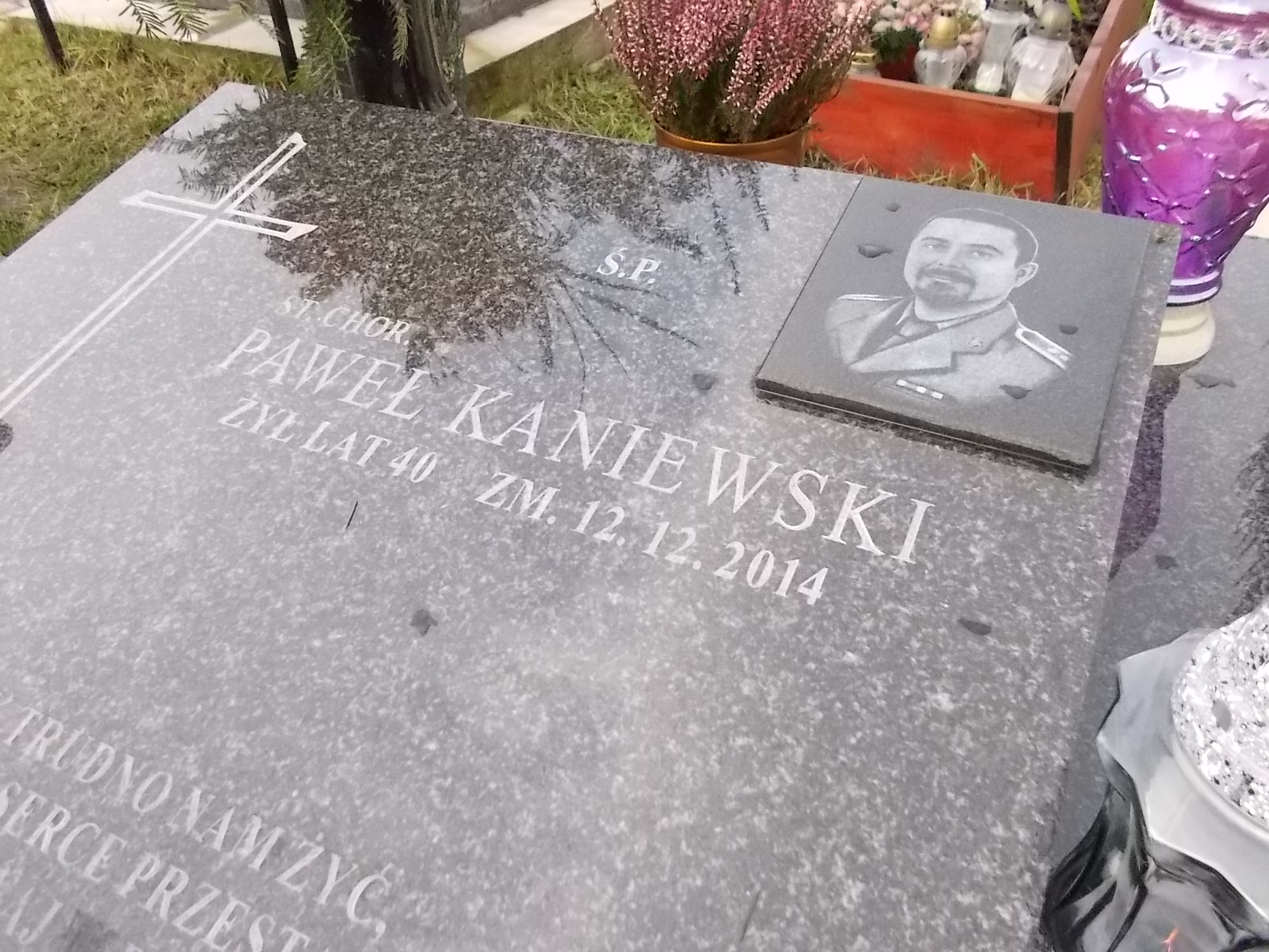 Paweł Kaniewski 1974 Chrzanów - Grobonet - Wyszukiwarka osób pochowanych