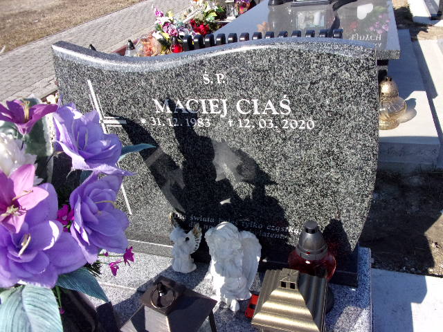 Grób Maciej Ciaś