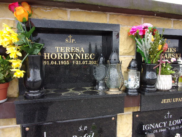 Teresa Hordyniec 1955 Chrzanów - Grobonet - Wyszukiwarka osób pochowanych